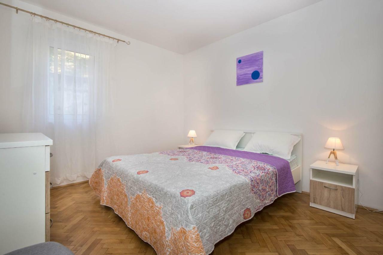 Apartman Sesna Bol Buitenkant foto
