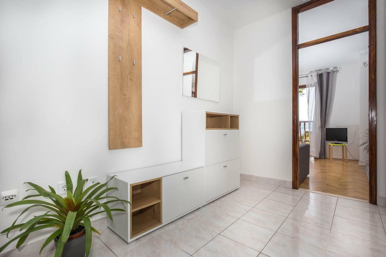 Apartman Sesna Bol Buitenkant foto