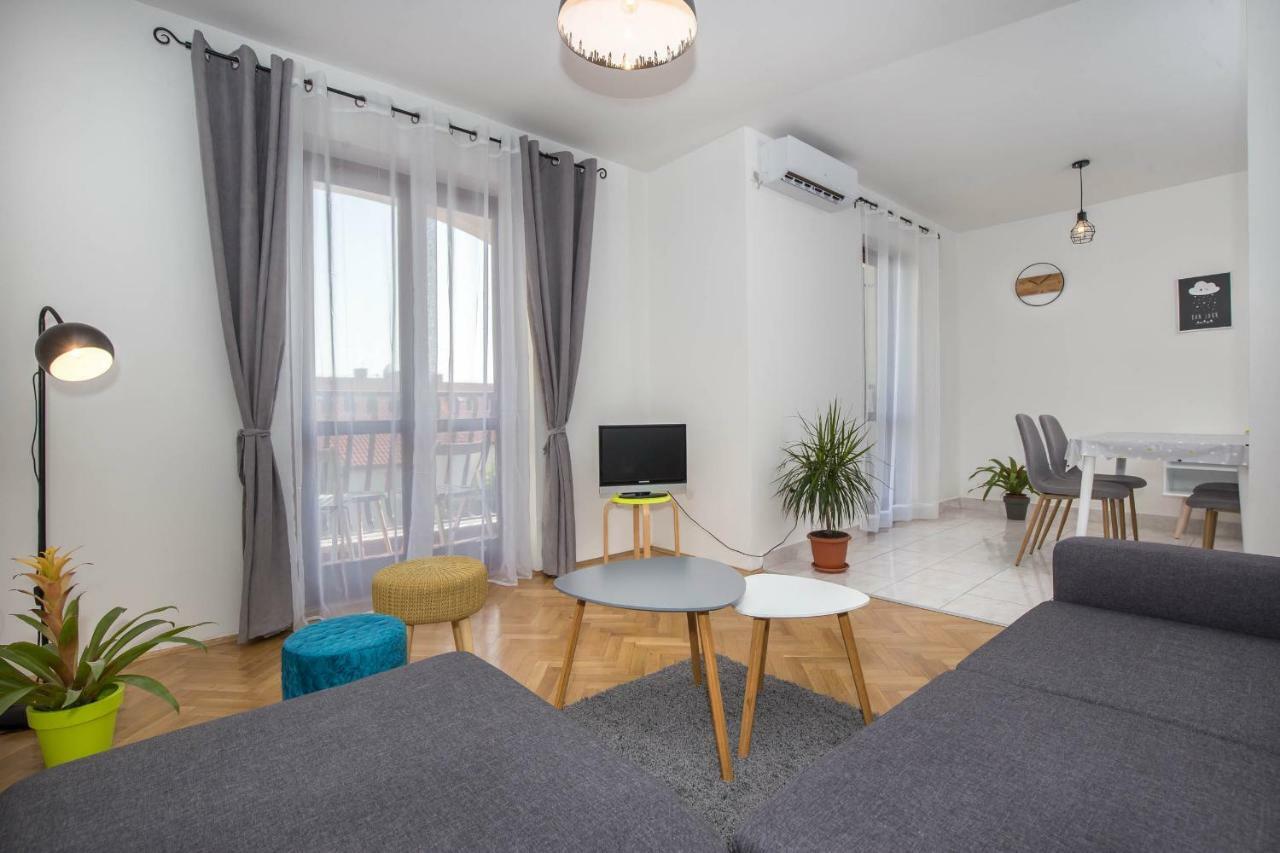 Apartman Sesna Bol Buitenkant foto