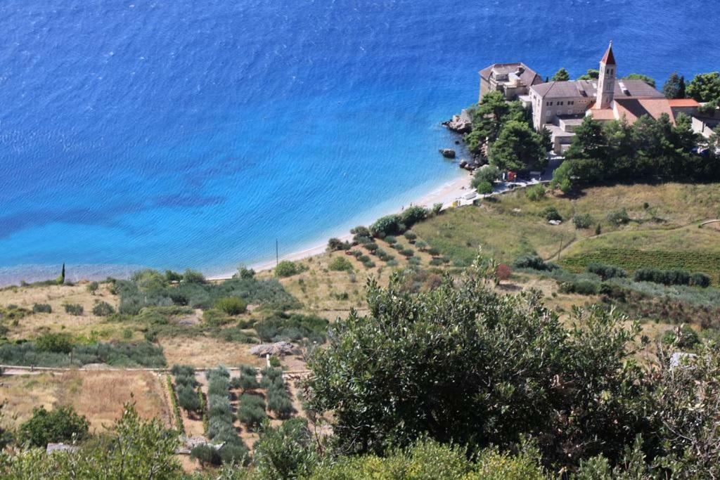 Apartman Sesna Bol Buitenkant foto